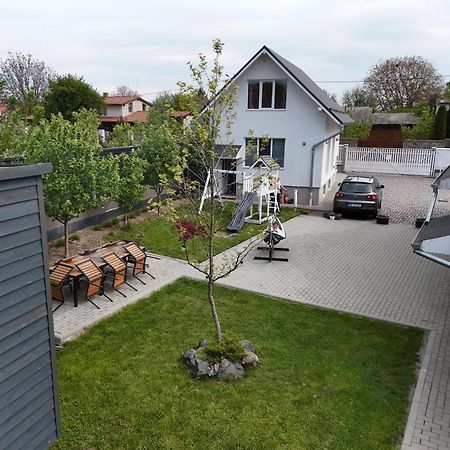 Pixel Guesthouse Tîrgu Secuiesc Dış mekan fotoğraf