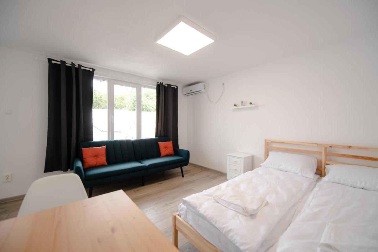 Pixel Guesthouse Tîrgu Secuiesc Dış mekan fotoğraf