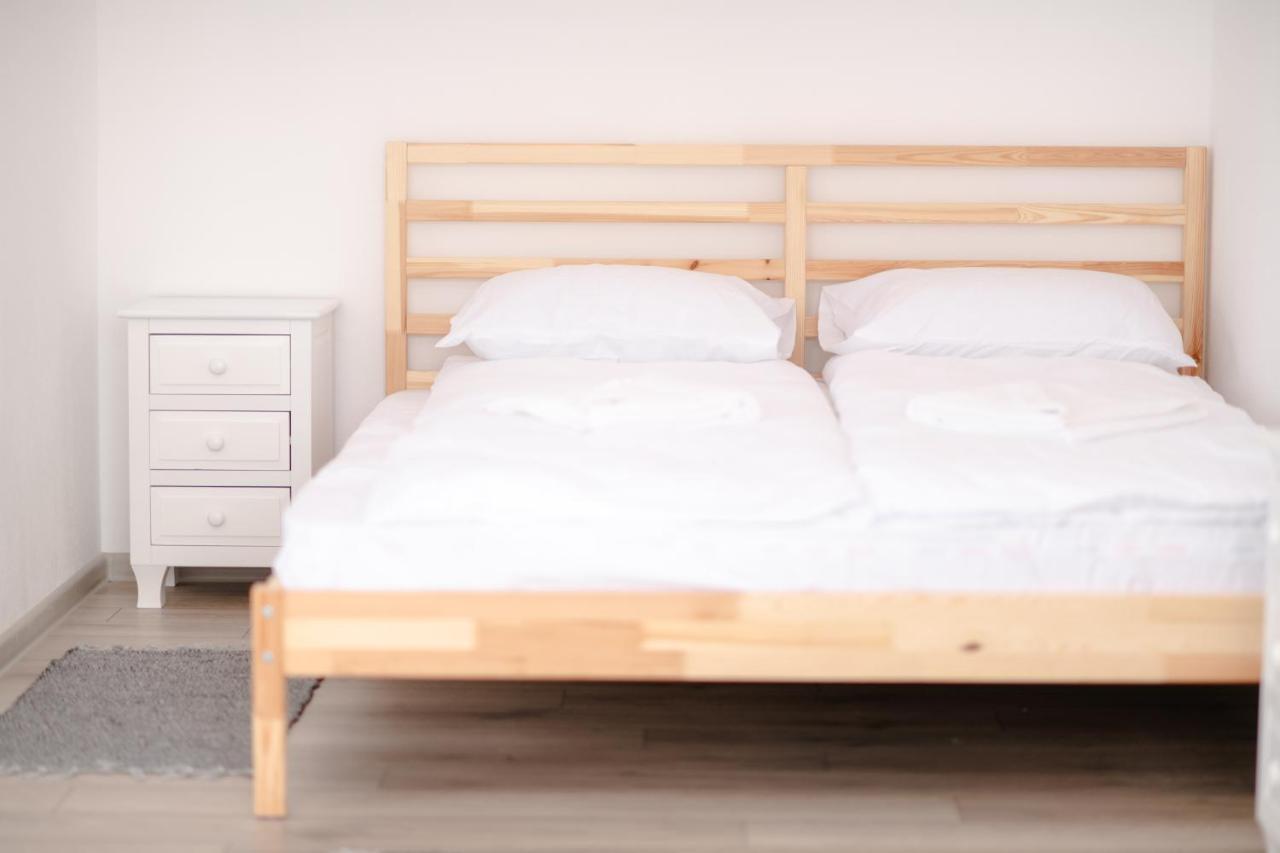 Pixel Guesthouse Tîrgu Secuiesc Dış mekan fotoğraf