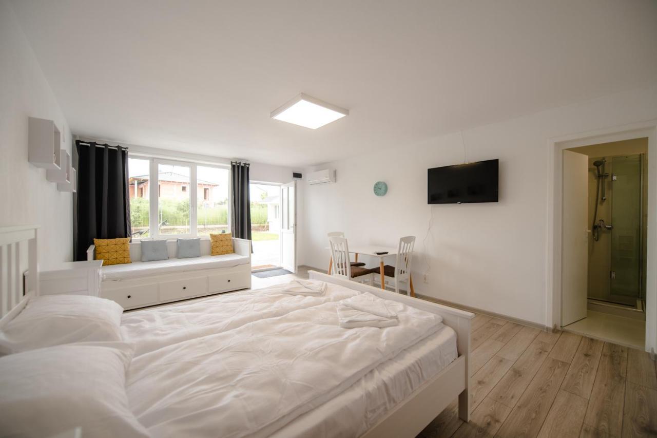 Pixel Guesthouse Tîrgu Secuiesc Dış mekan fotoğraf