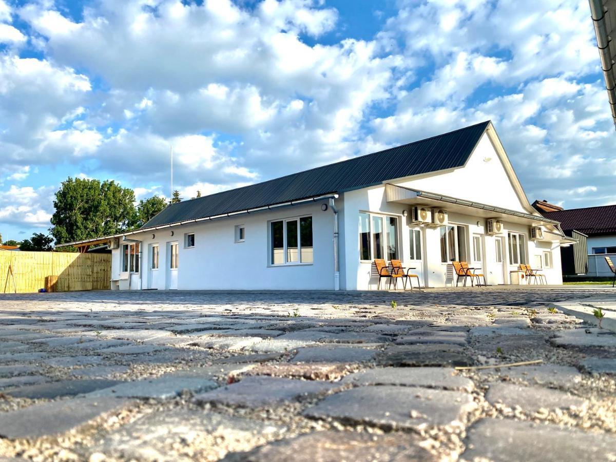 Pixel Guesthouse Tîrgu Secuiesc Dış mekan fotoğraf