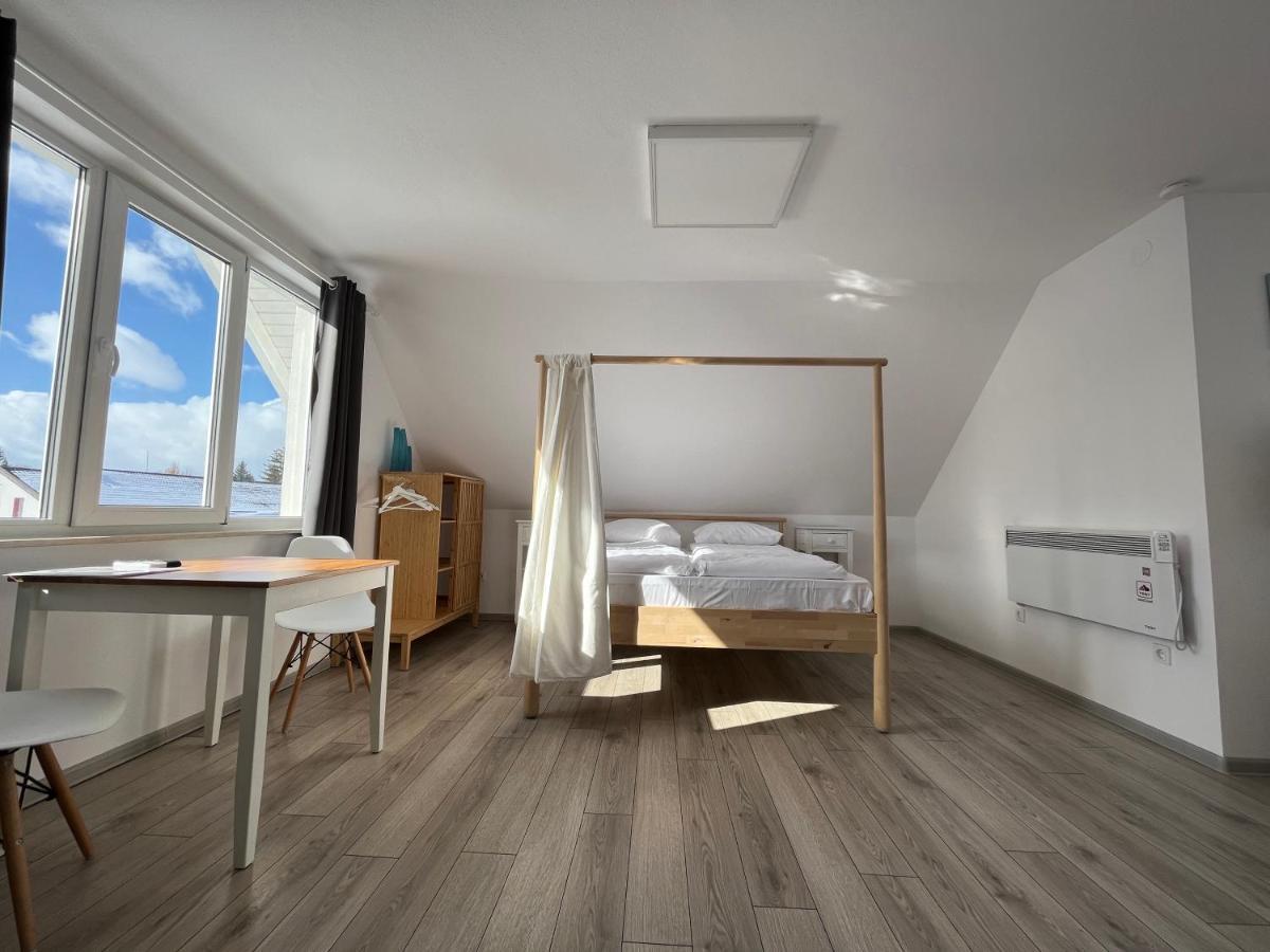 Pixel Guesthouse Tîrgu Secuiesc Dış mekan fotoğraf