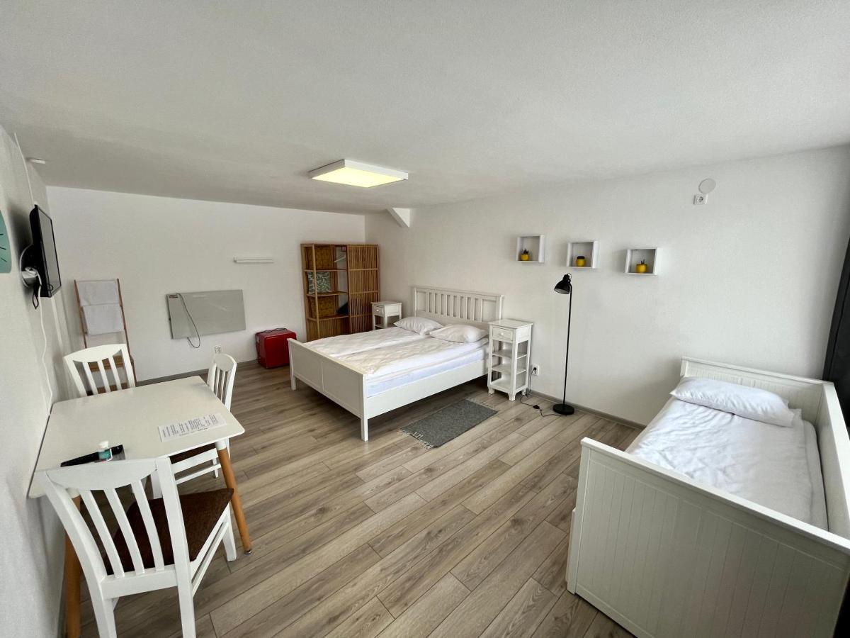 Pixel Guesthouse Tîrgu Secuiesc Dış mekan fotoğraf