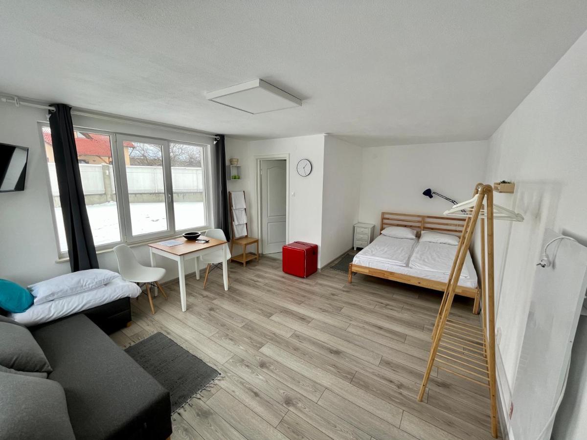 Pixel Guesthouse Tîrgu Secuiesc Dış mekan fotoğraf