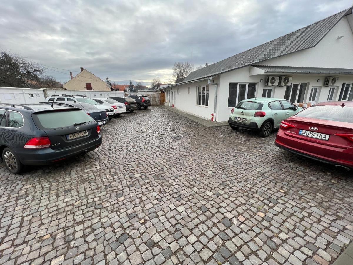 Pixel Guesthouse Tîrgu Secuiesc Dış mekan fotoğraf